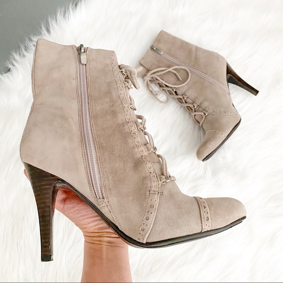 MARC FISHER Taupe Lace Up Ankle Heeled Boots 6 - Picture 2 of 6